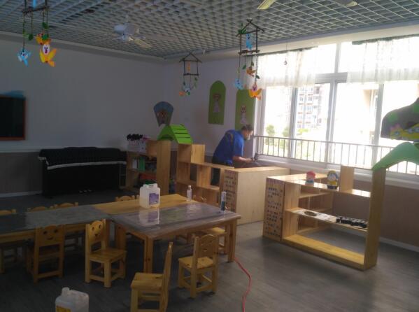  2020年11月19日重庆万州，开州开为幼儿园除甲醛，小区除甲醛，由重庆万州米奇环保服务有限公司承接，并顺利完成任务，且得到甲方一致好评。